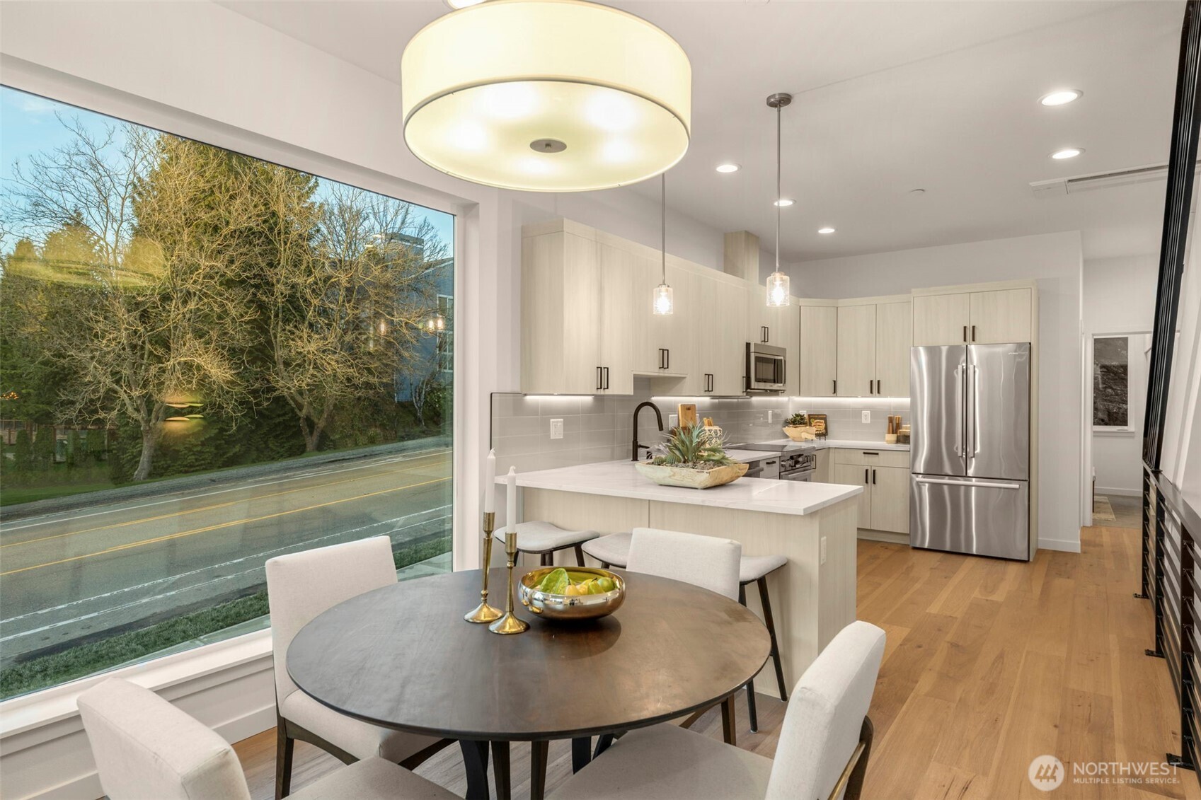 12705 Northeast 144th Street, Unit F Kirkland, WA 98034 - Photo 10 of 29