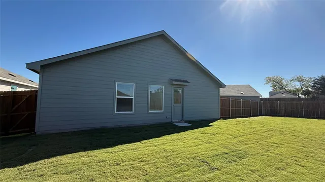 $2,550 | 7701 Rutherford Lane, McKinney, TX 75069