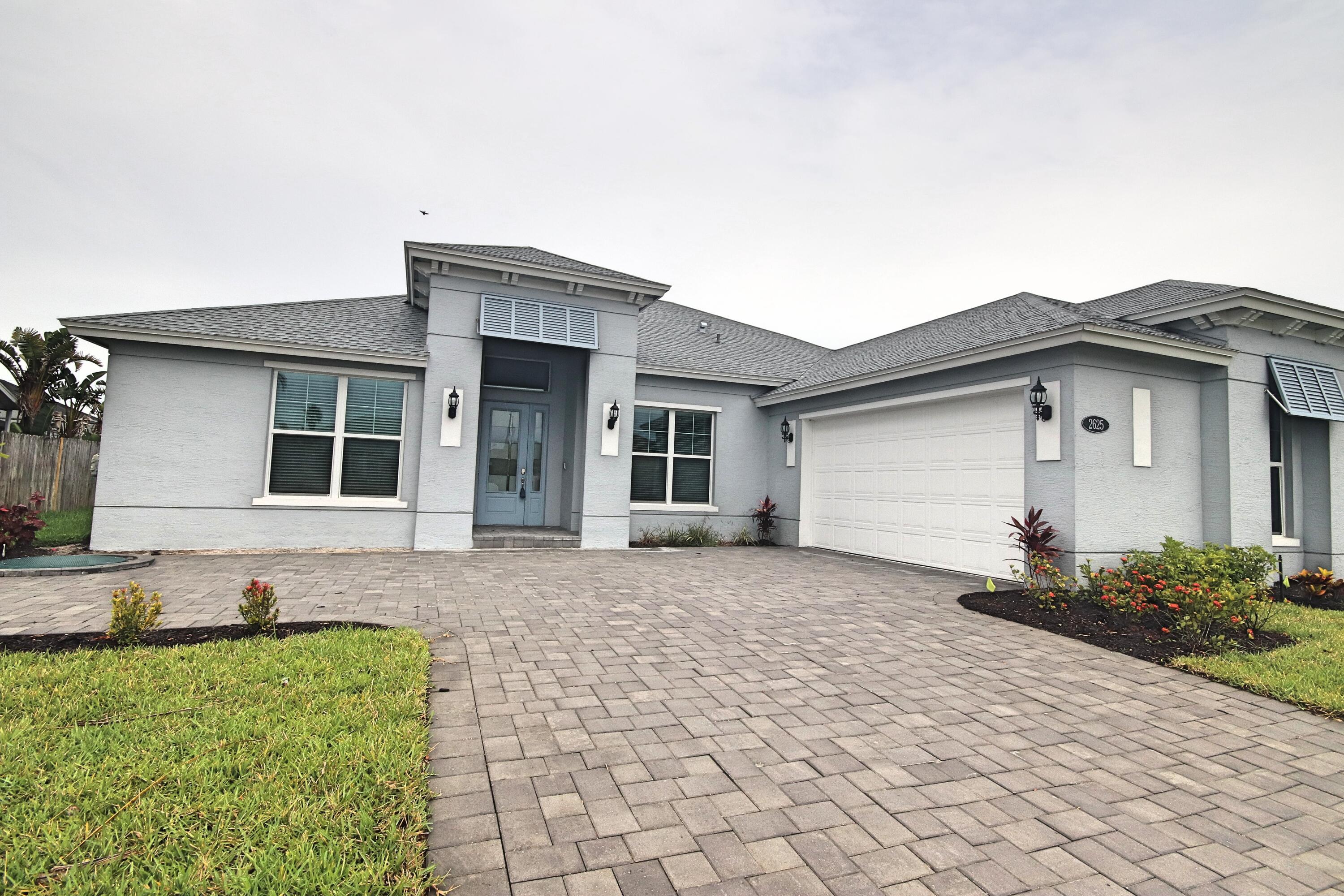 2625 Southwest Fair Isle Road Port St. Lucie, FL 34987 - Photo 1 of 22 IMG_8893