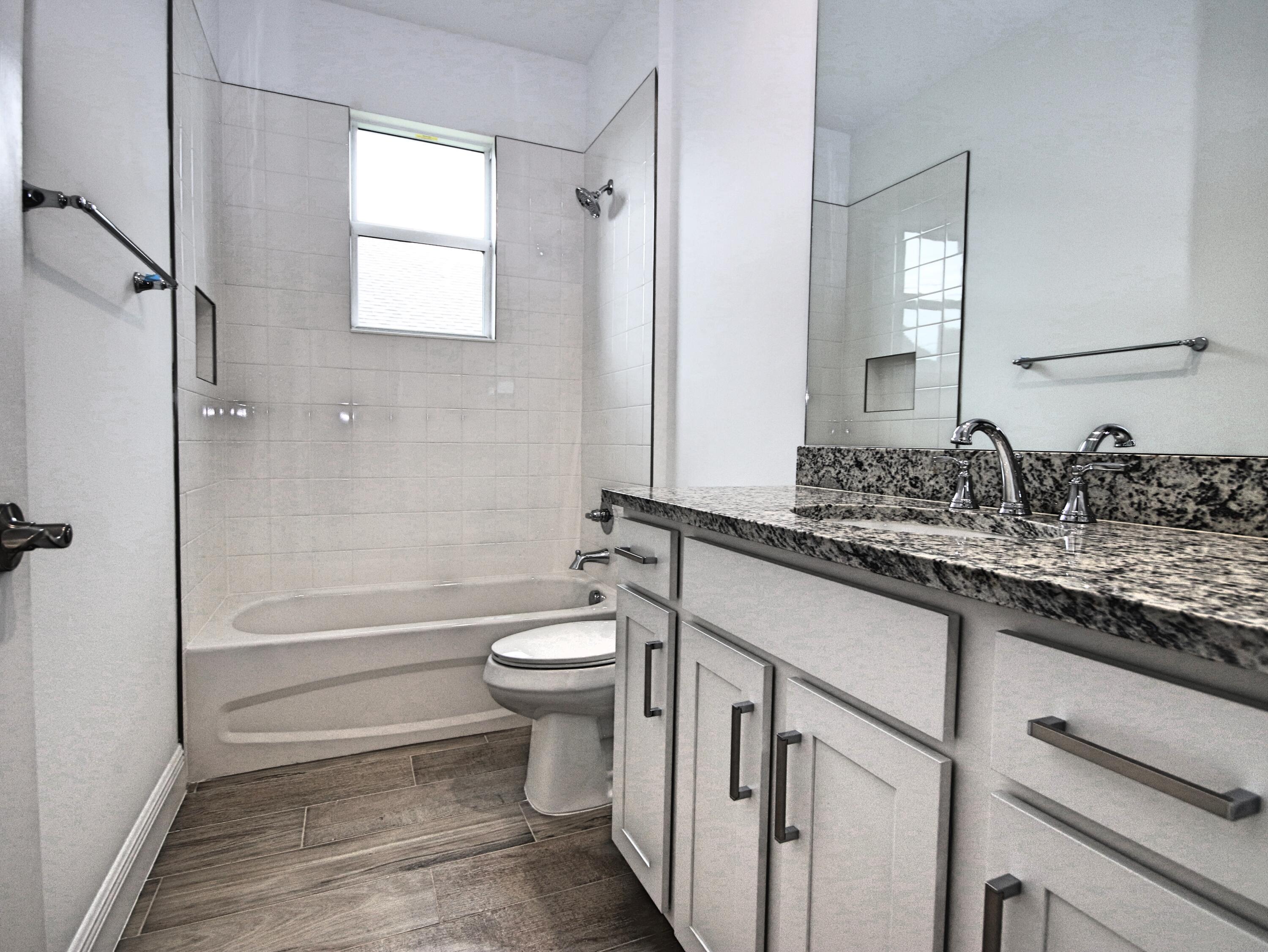 2625 Southwest Fair Isle Road Port St. Lucie, FL 34987 - Photo 13 of 22 IMG_8924