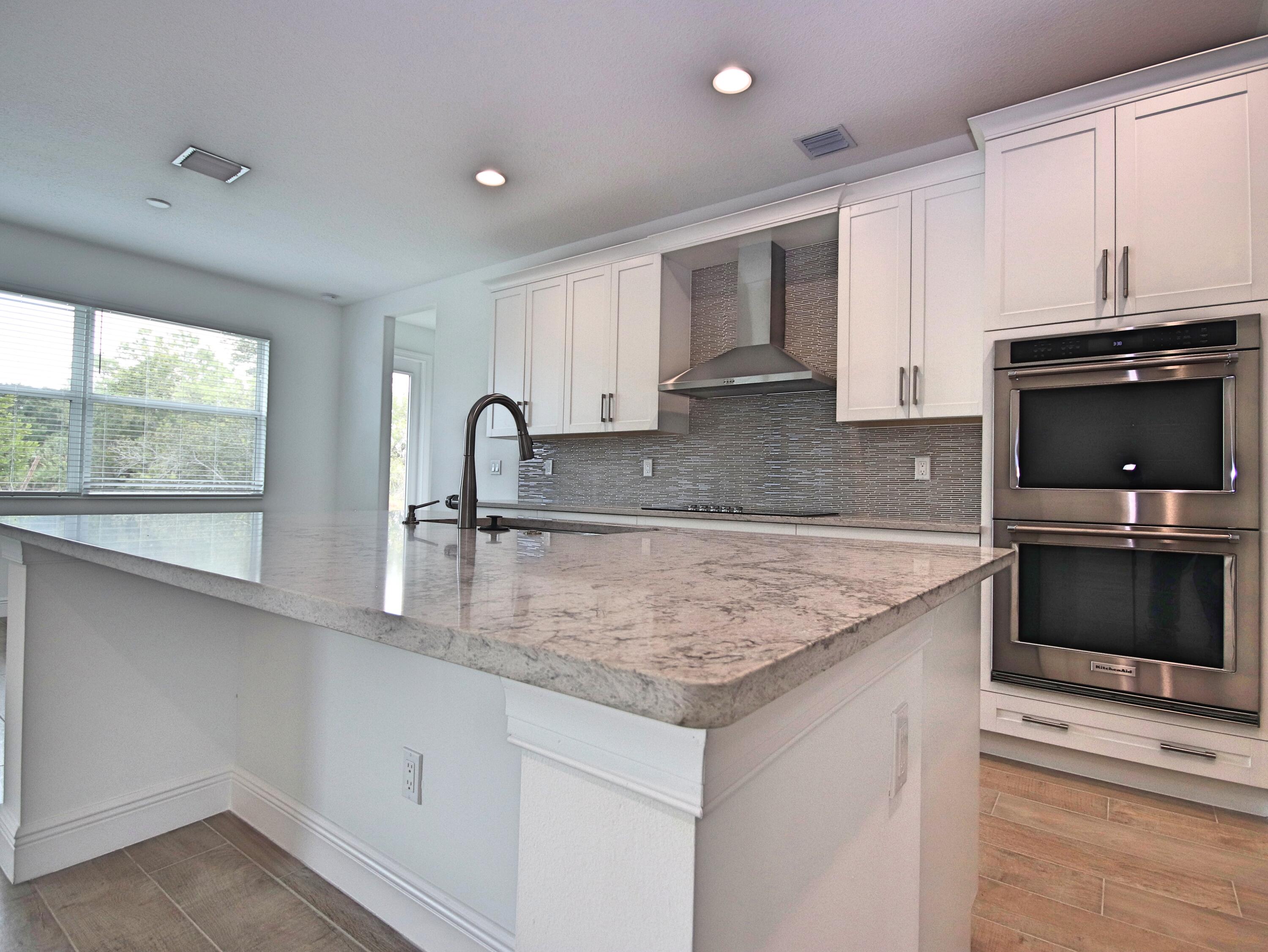 2625 Southwest Fair Isle Road Port St. Lucie, FL 34987 - Photo 7 of 22 IMG_8906