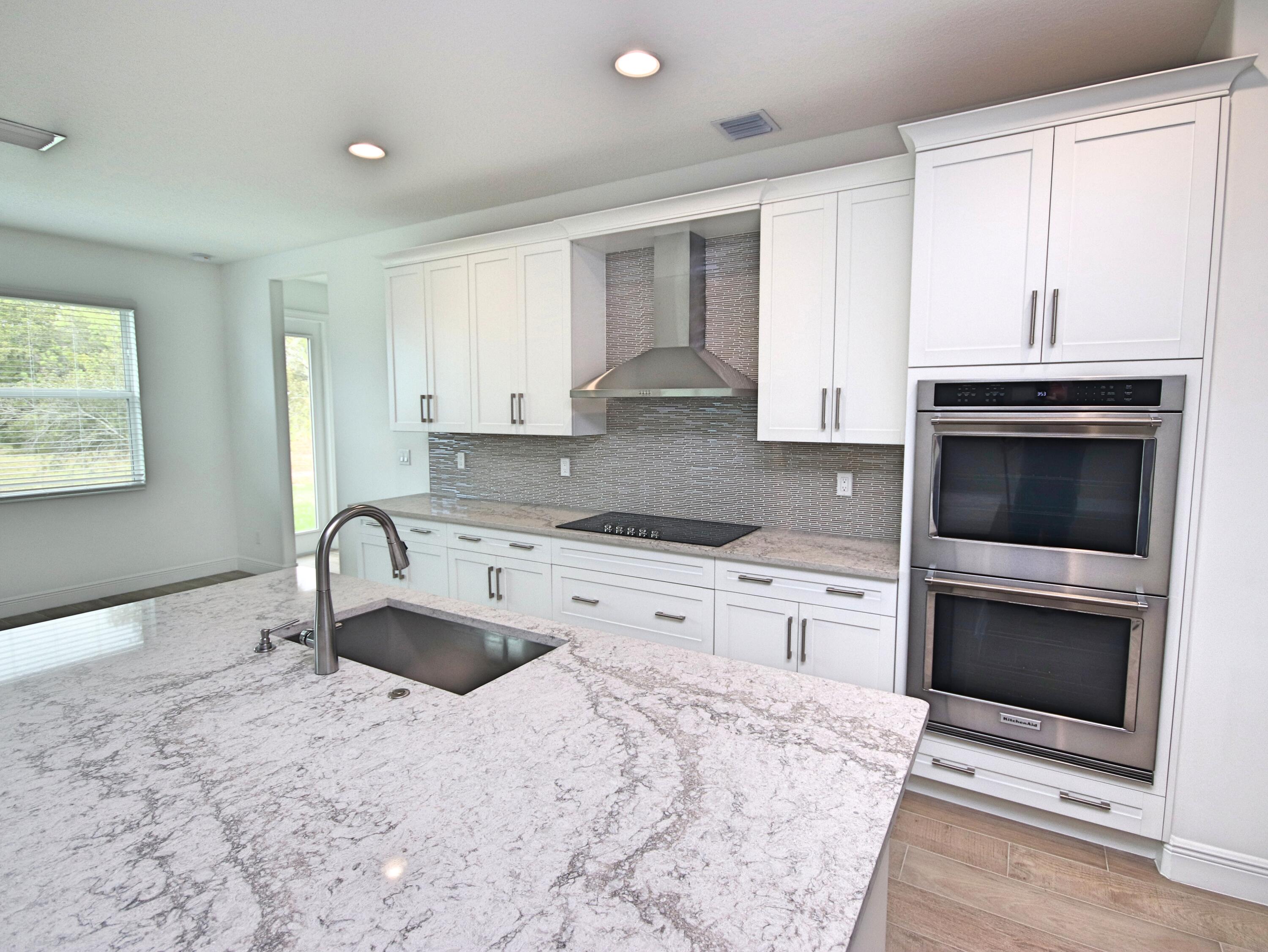2625 Southwest Fair Isle Road Port St. Lucie, FL 34987 - Photo 10 of 22 IMG_8964