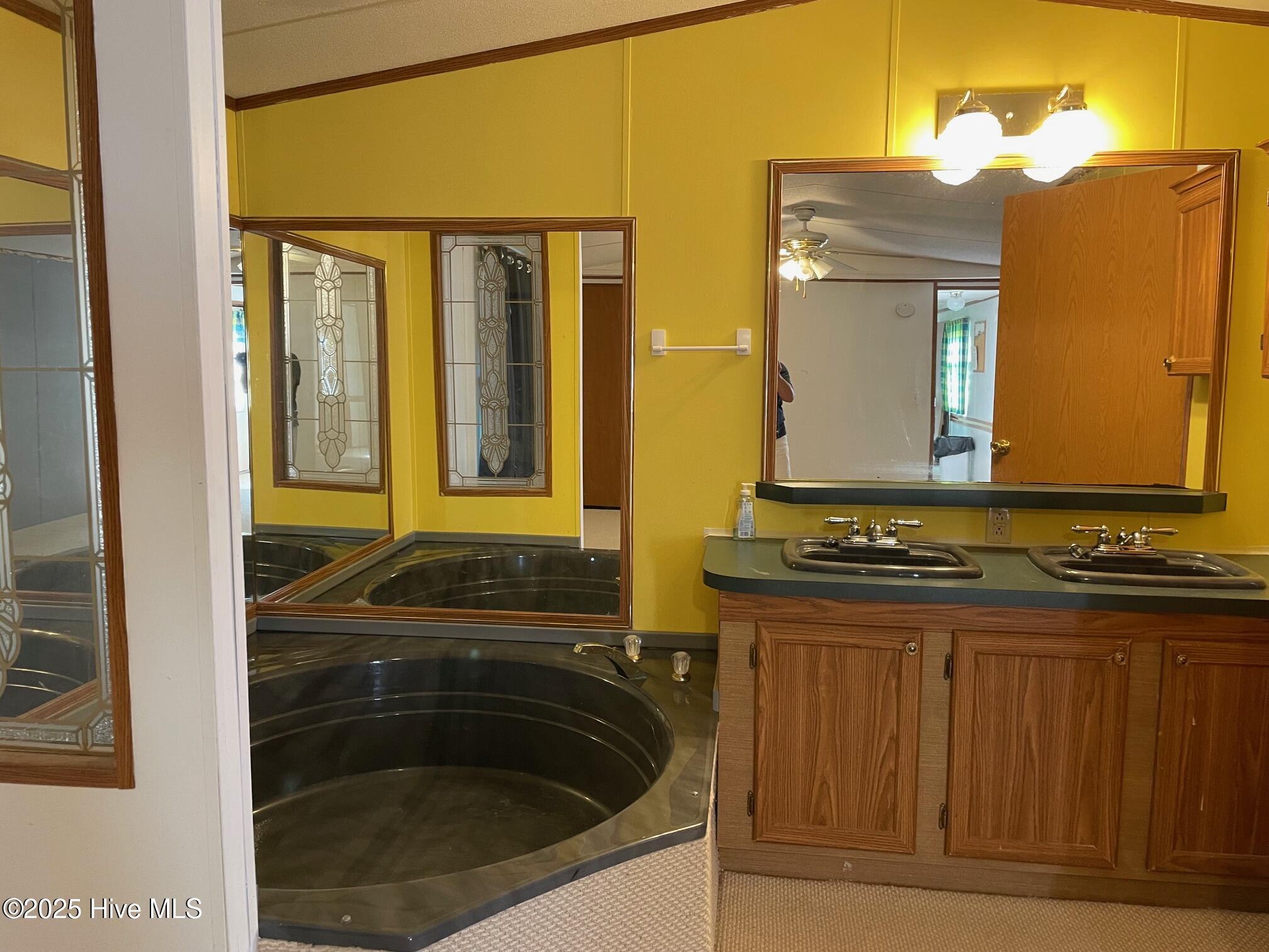 108 Conch Court Gloucester, NC 28528 - Photo 18 of 20 M. Bath