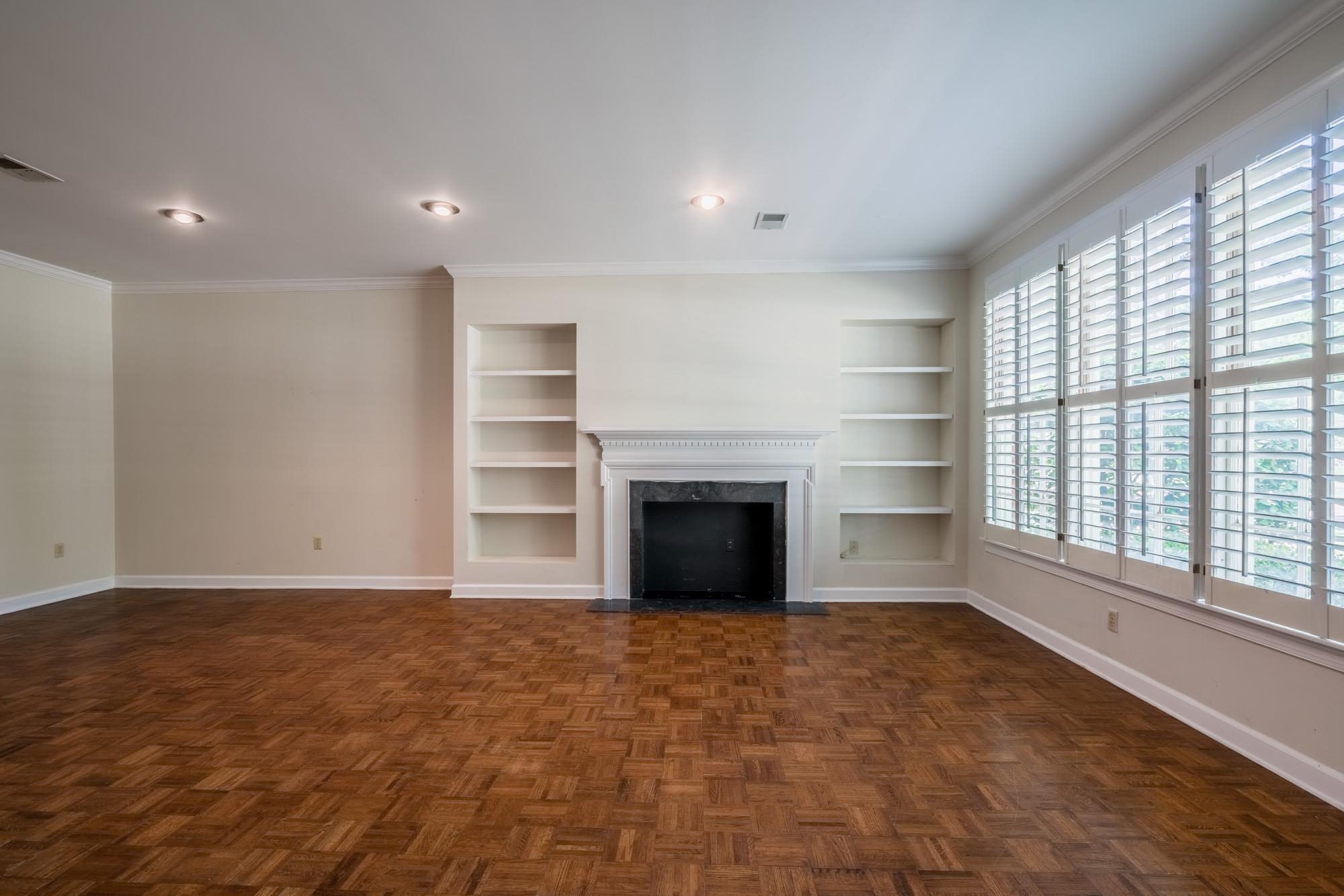 1647 Kimbrough Road, Unit 3 Germantown, TN 38138 - Photo 4 of 25 Gallery Image 4