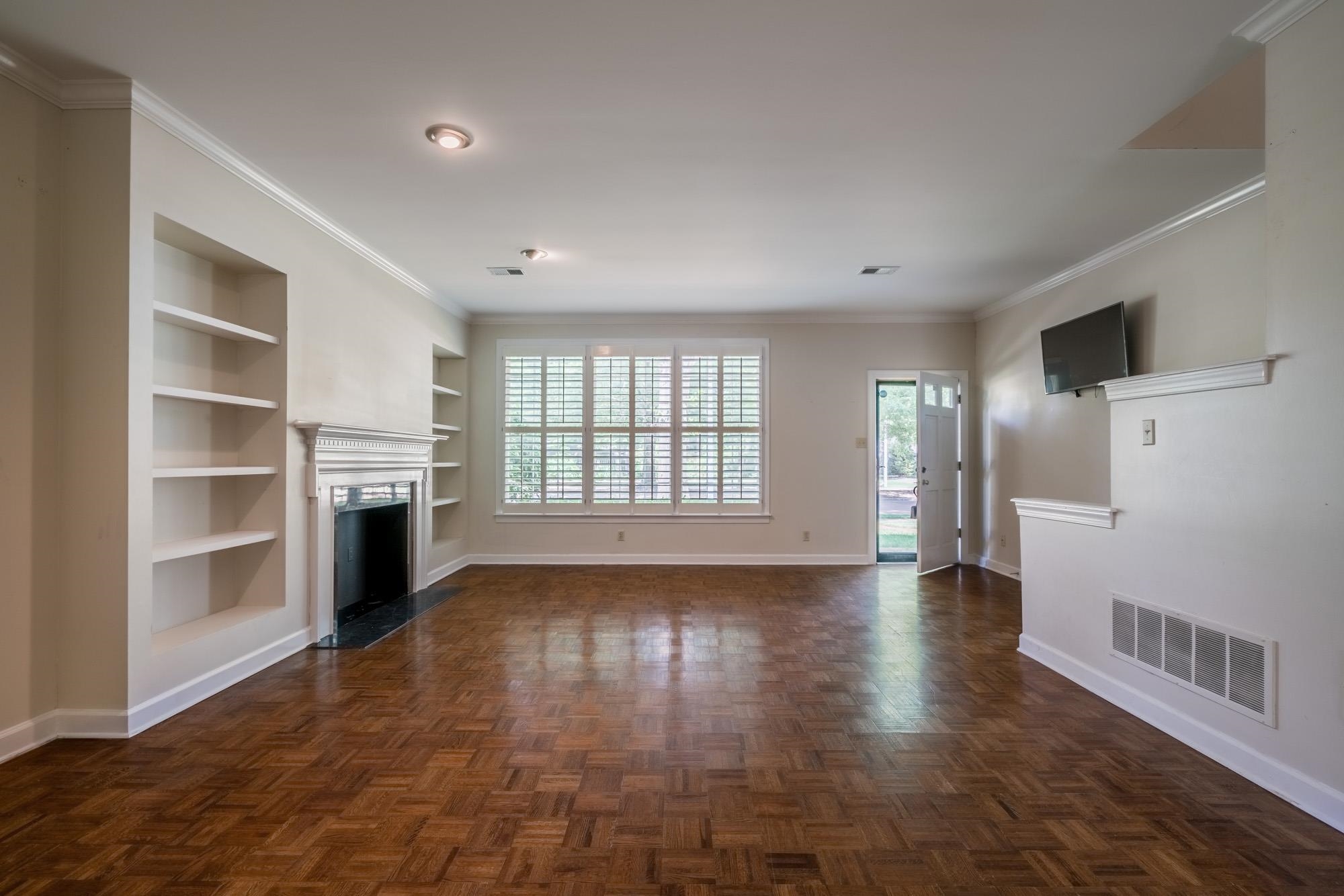 1647 Kimbrough Road, Unit 3 Germantown, TN 38138 - Photo 6 of 25 Gallery Image 6