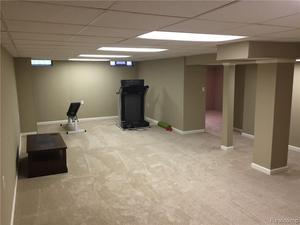 18642 Levan Road Livonia, MI 48152 - Photo 68 of 69 IMG_7211.JPG