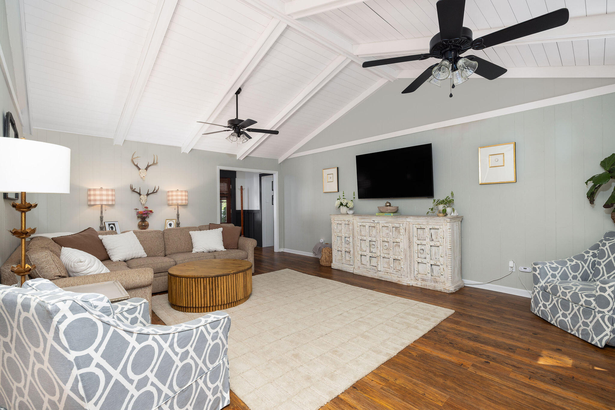 1098 Talisman Road Mount Pleasant, SC 29464 - Photo 14 of 41 413A6063-Edit