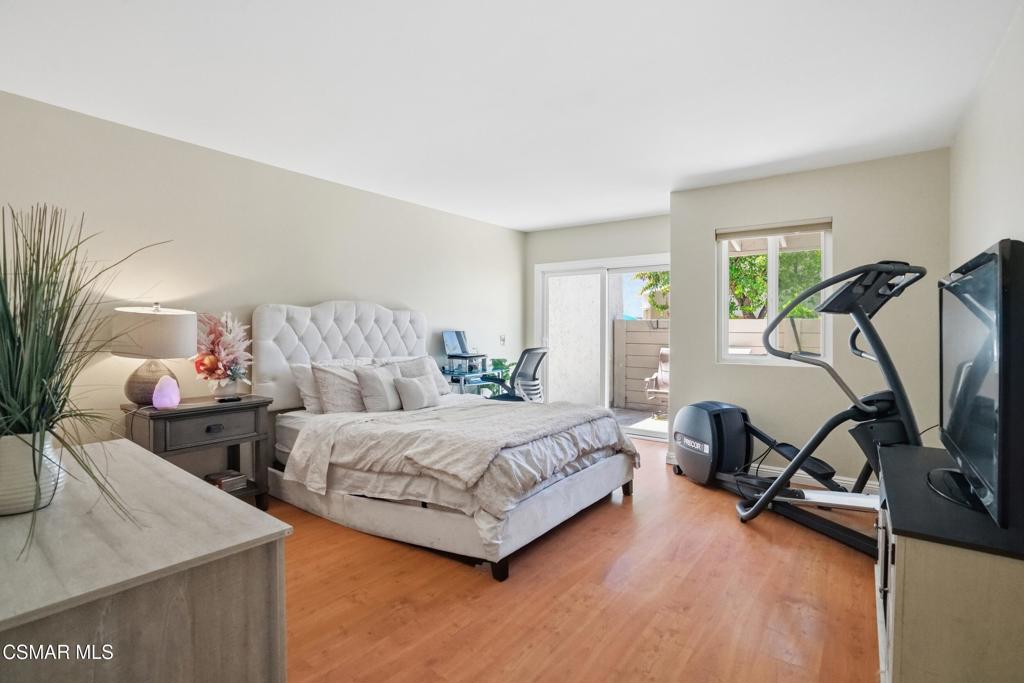 1896 Stow Street Simi Valley, CA 93063 - Photo 22 of 39