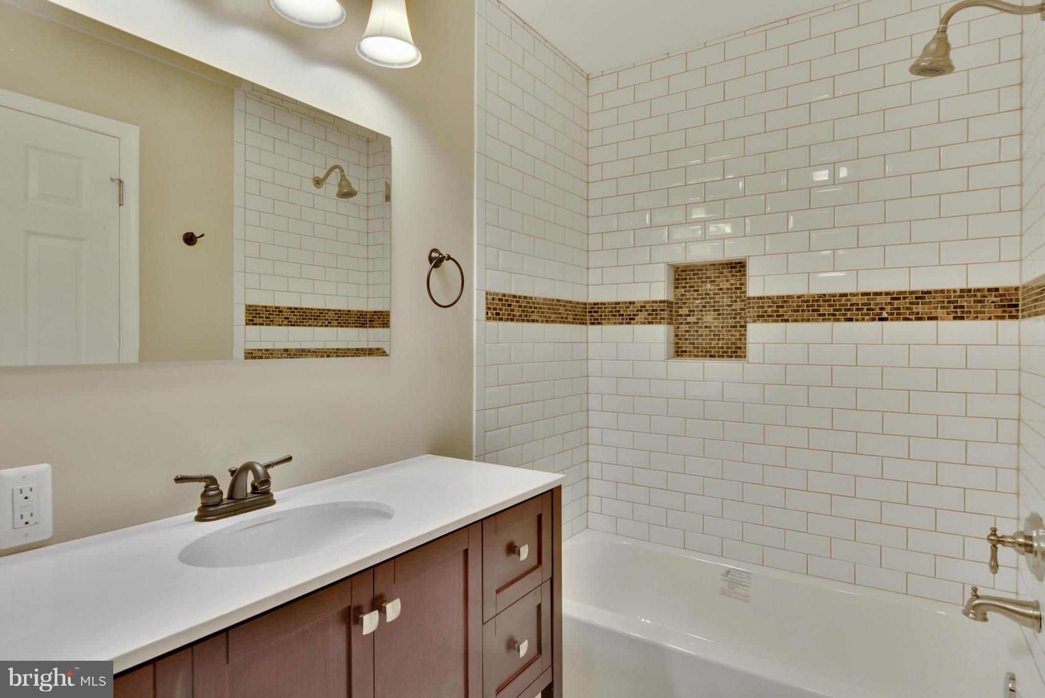14005 Lewisdale Road Clarksburg, MD 20871 - Photo 18 of 30 Bath