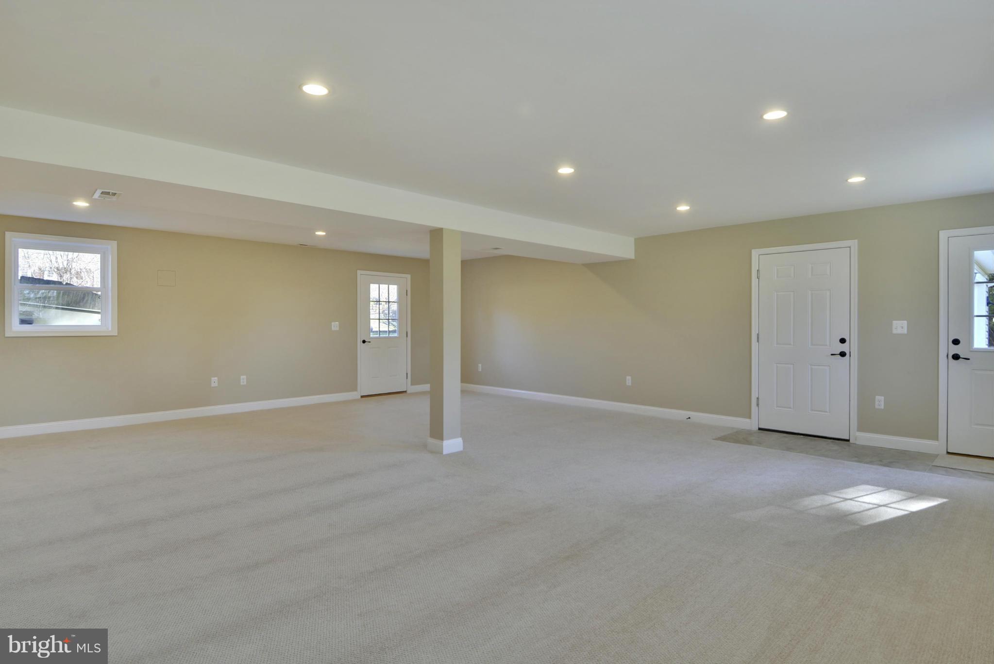 14005 Lewisdale Road Clarksburg, MD 20871 - Photo 23 of 30 Family Room