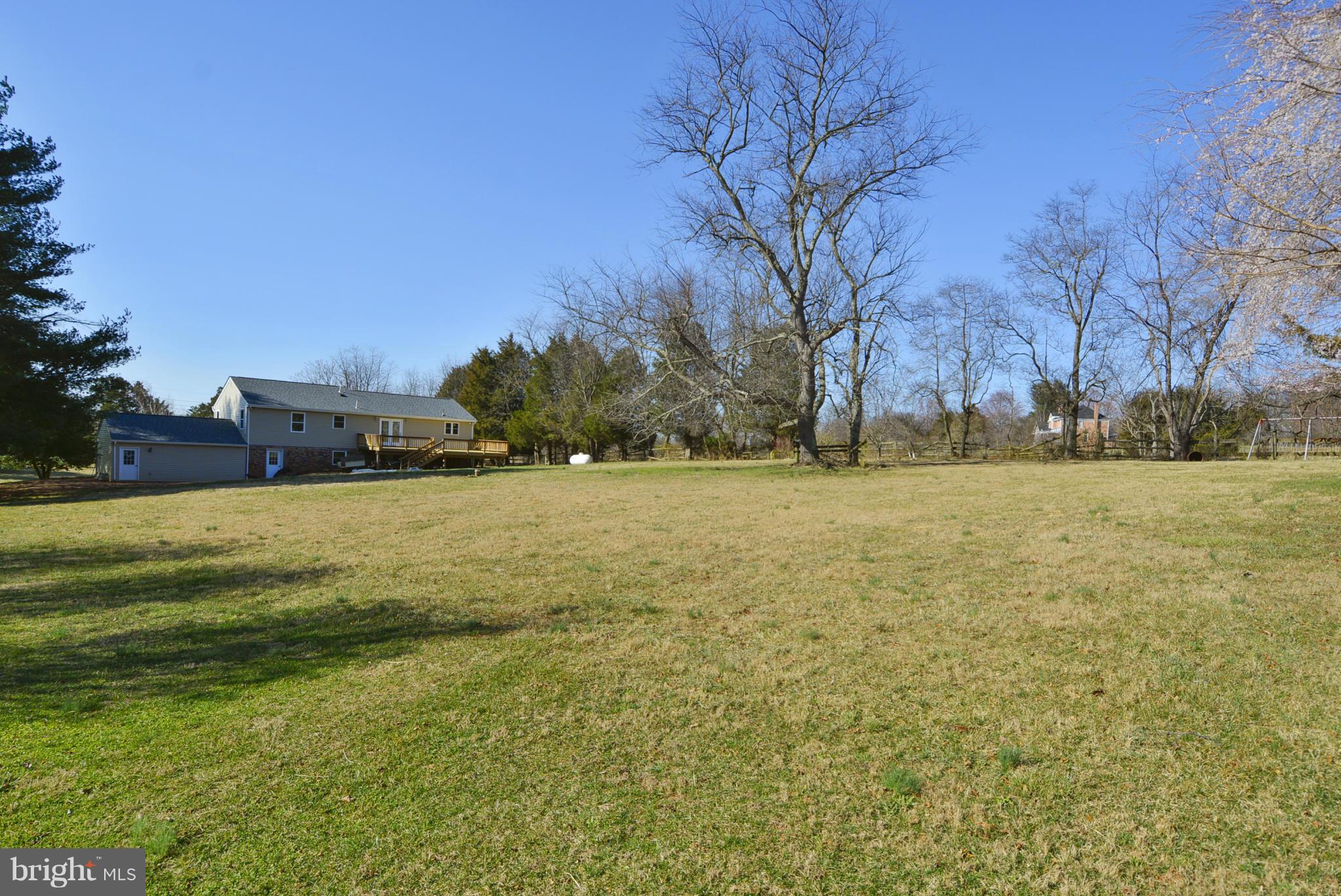 14005 Lewisdale Road Clarksburg, MD 20871 - Photo 28 of 30 Exterior (Rear)