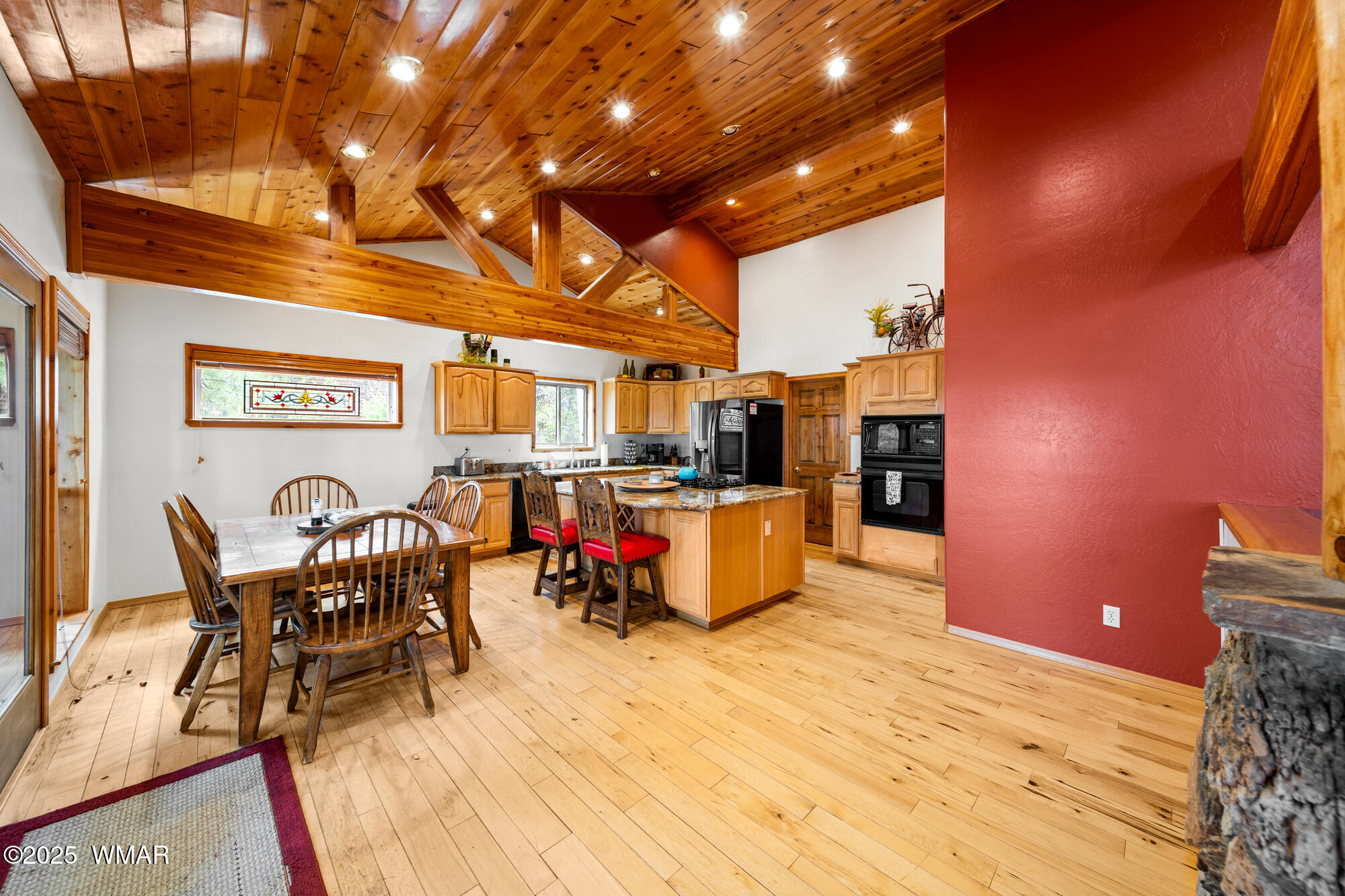 1621 Gambel Oak Road Show Low, AZ 85901 - Photo 15 of 50 Dining Area