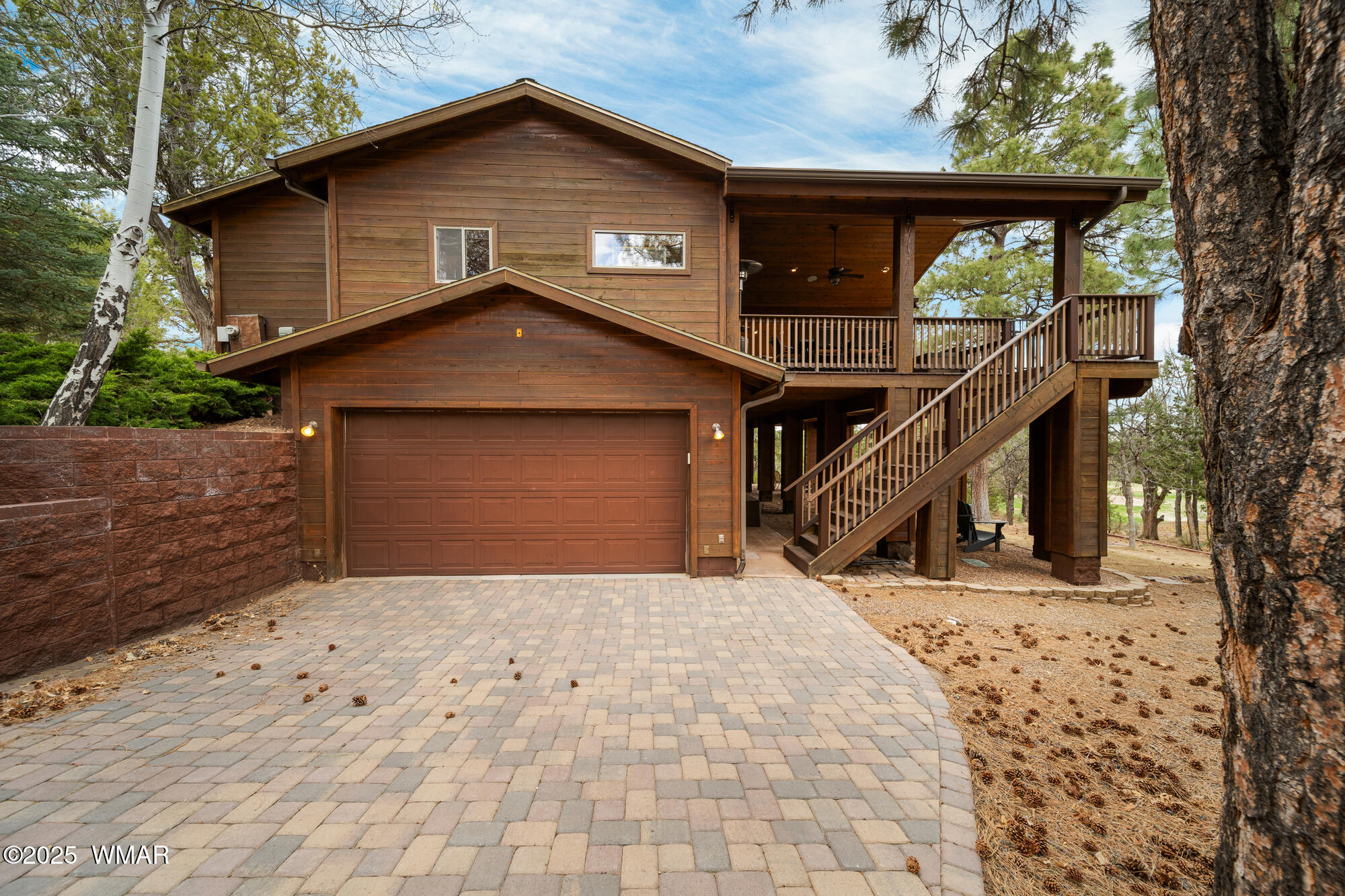 1621 Gambel Oak Road Show Low, AZ 85901 - Photo 35 of 50 Garage Entrance