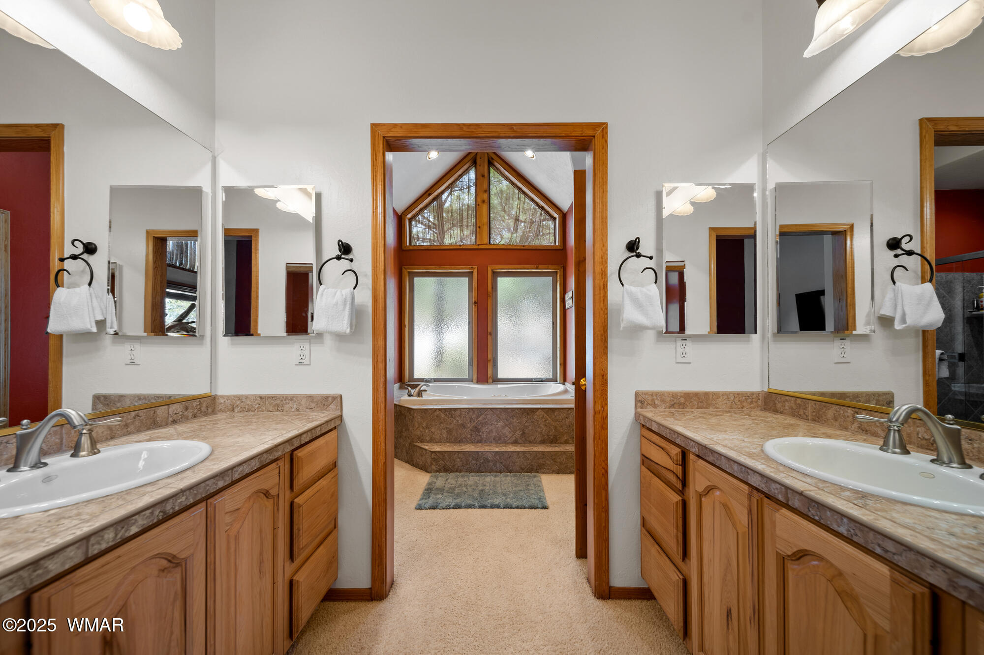 1621 Gambel Oak Road Show Low, AZ 85901 - Photo 9 of 50 Primary Bathroom