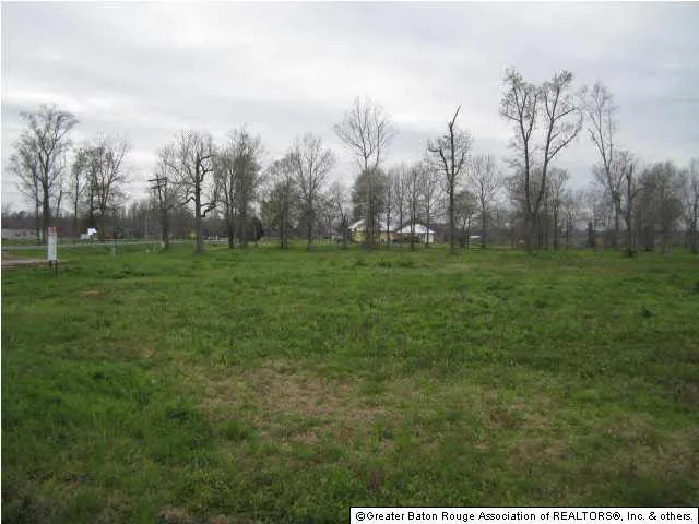 $135,000 | 11324 Rosedale Road, Port Allen, LA 70767