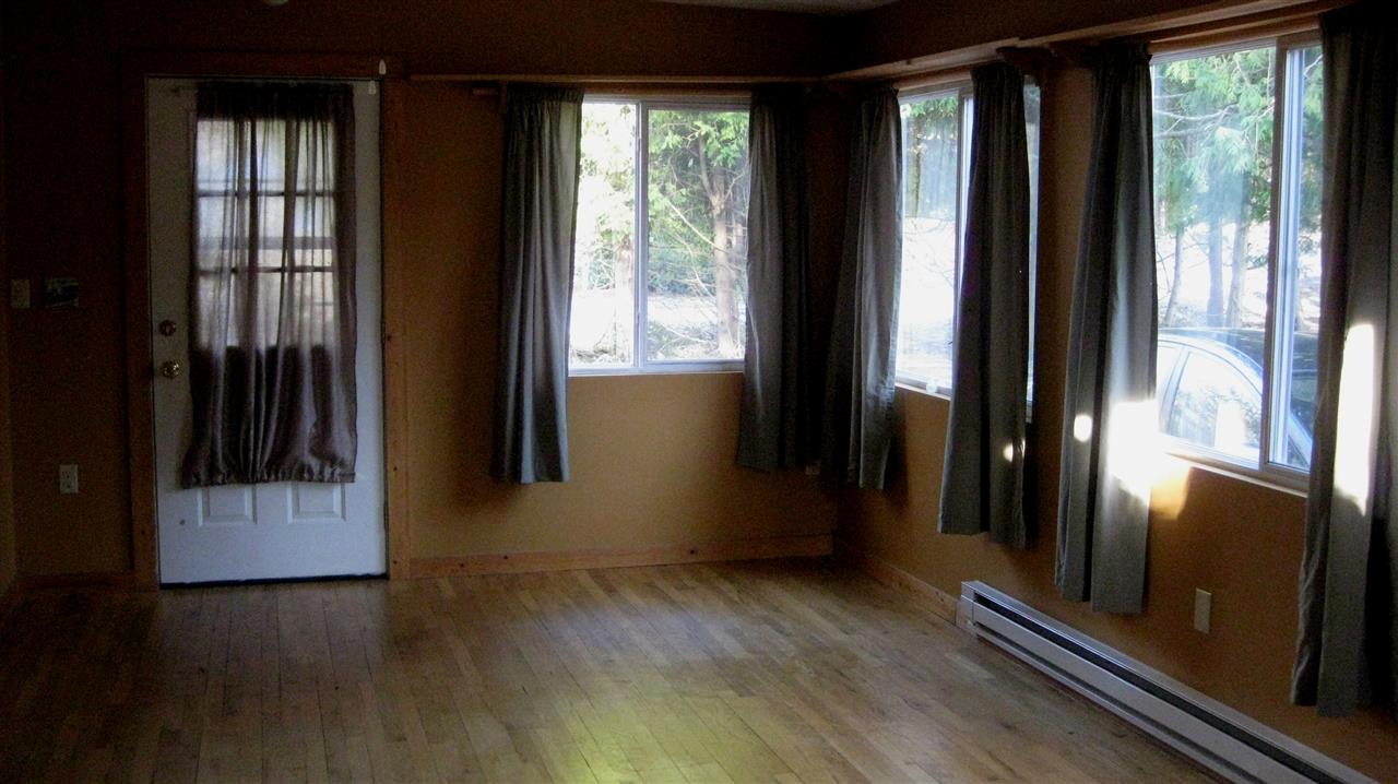 10191 South Bow Road Maple City, MI 49664 - Photo 15 of 46 1798616-16.JPG