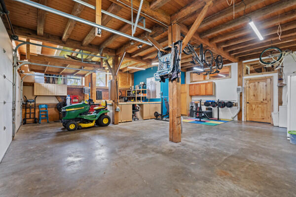 W7760 County Rd ZB Onalaska, WI 54650 - Photo 25 of 27 garage 1