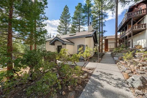 $1,100,000 | 1032 Lucerne Way, Incline Village, NV 89451