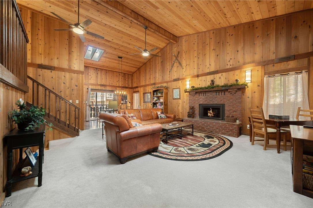 1032 Lucerne Way Incline Village, NV 89451 - Photo 5 of 50 Living Room with Cathedral Ceilings
