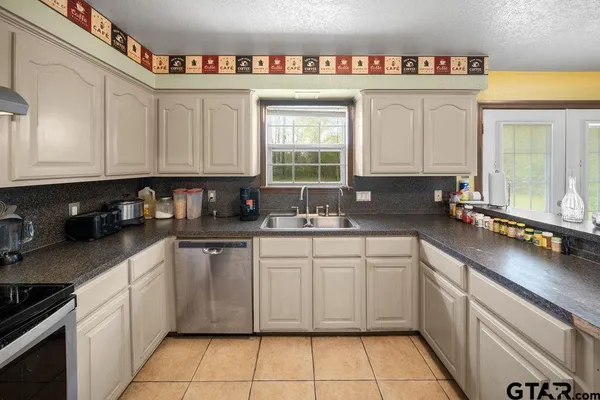$220,000 | 17400 Patrick Street, Flint, TX 75762