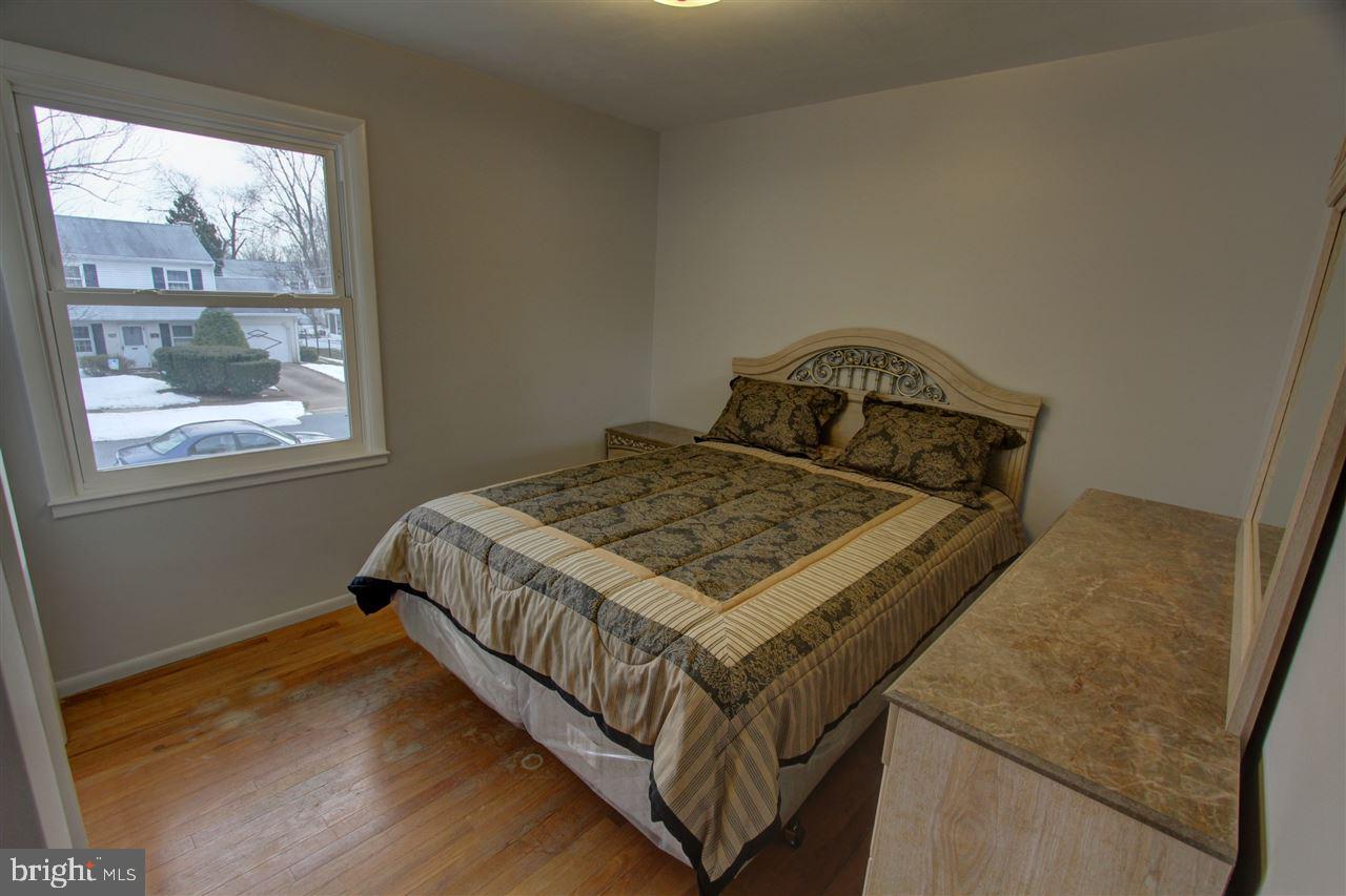 4602 Harwich Road Harrisburg, PA 17109 - Photo 10 of 25 Gallery Image 10