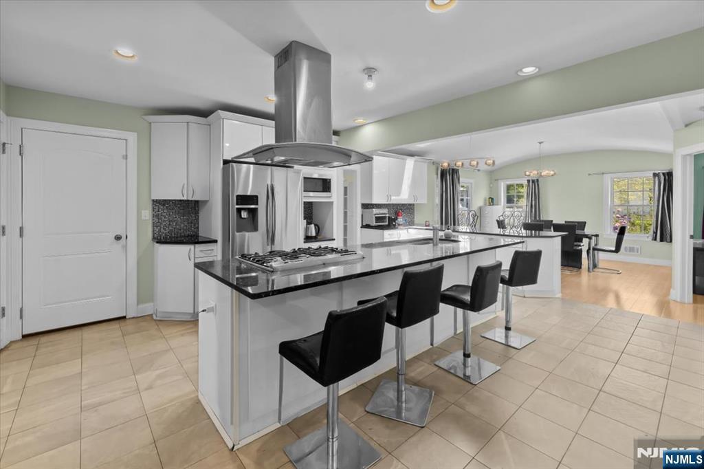 35 East Ridgewood Avenue Paramus, NJ 07652 - Photo 11 of 33