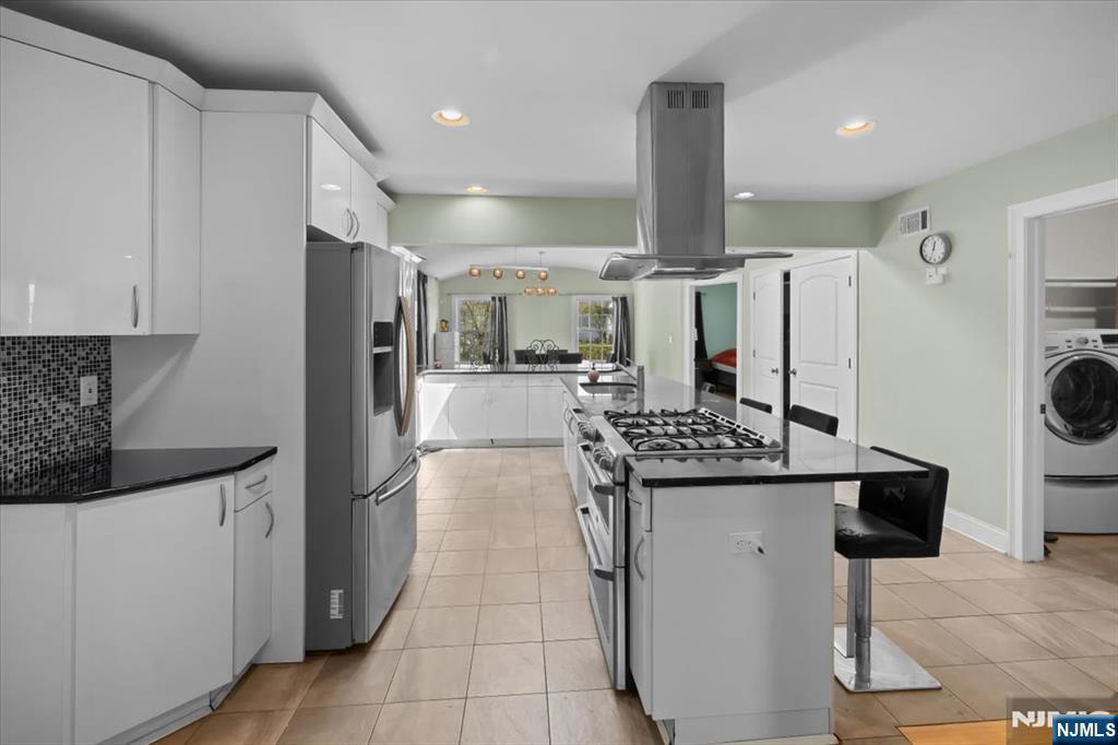 35 East Ridgewood Avenue Paramus, NJ 07652 - Photo 12 of 33