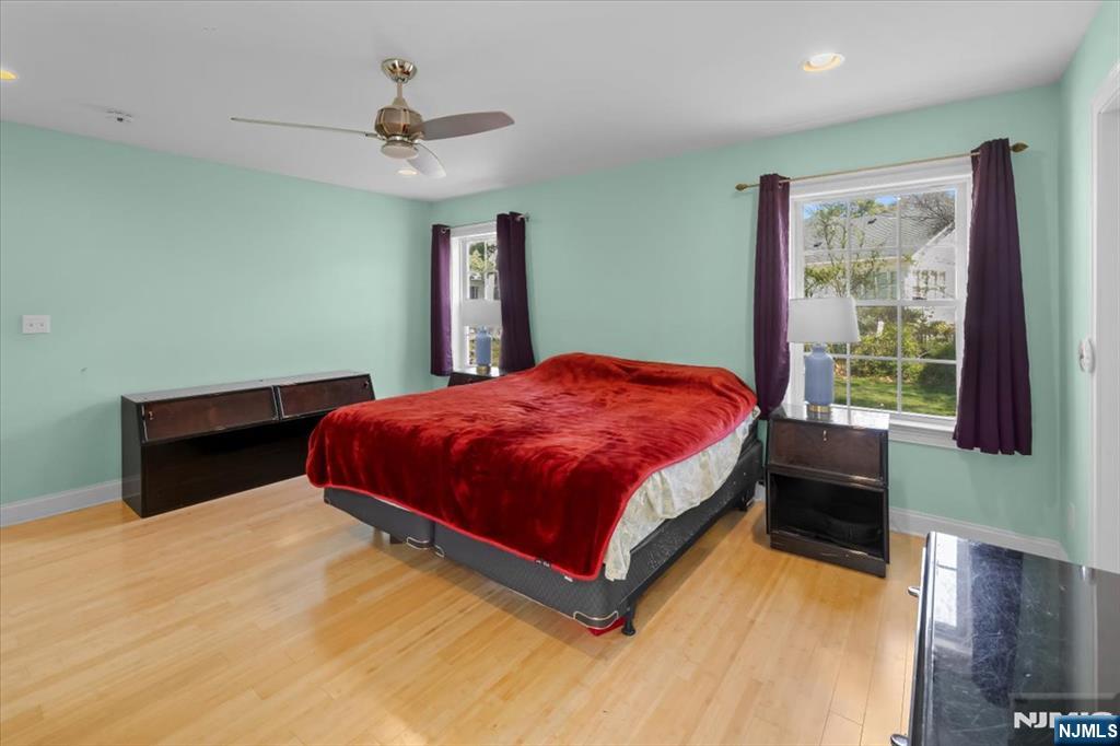 35 East Ridgewood Avenue Paramus, NJ 07652 - Photo 17 of 33