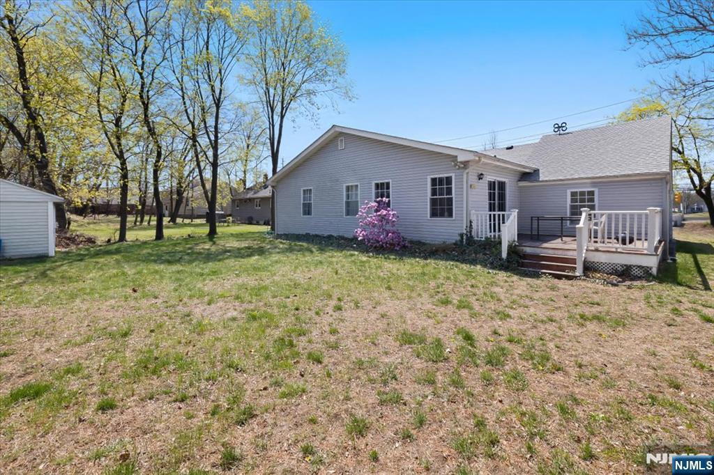 35 East Ridgewood Avenue Paramus, NJ 07652 - Photo 29 of 33