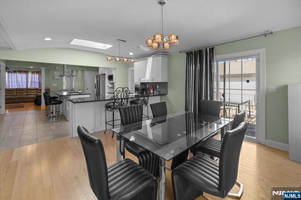 35 East Ridgewood Avenue Paramus, NJ 07652 - Photo 7 of 33