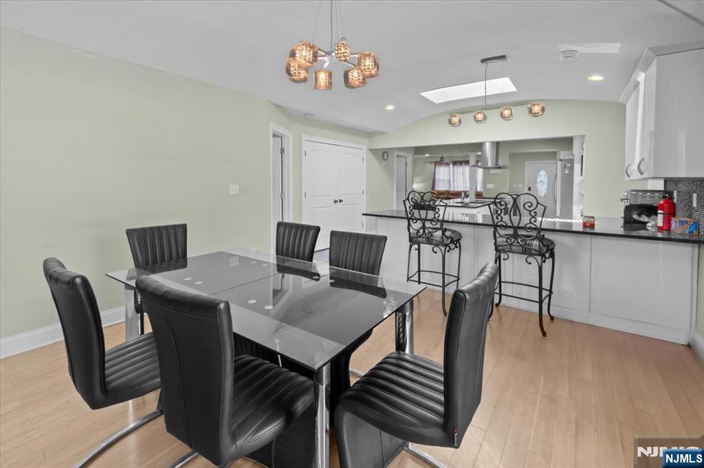 35 East Ridgewood Avenue Paramus, NJ 07652 - Photo 8 of 33