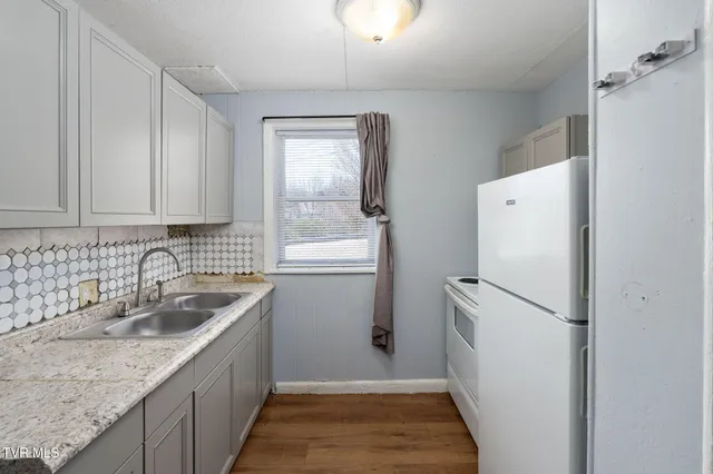 $630,000 | 4033 Harbor Chapel Road, Unit 1, Kingsport, TN 37664