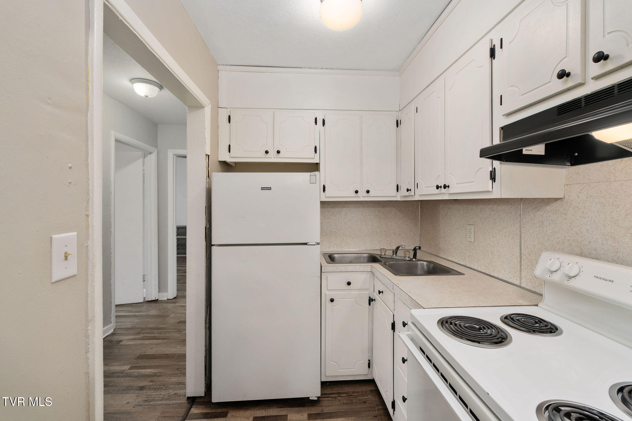 4033 Harbor Chapel Road, Unit 1 Kingsport, TN 37664 - Photo 21 of 46 DSC09879