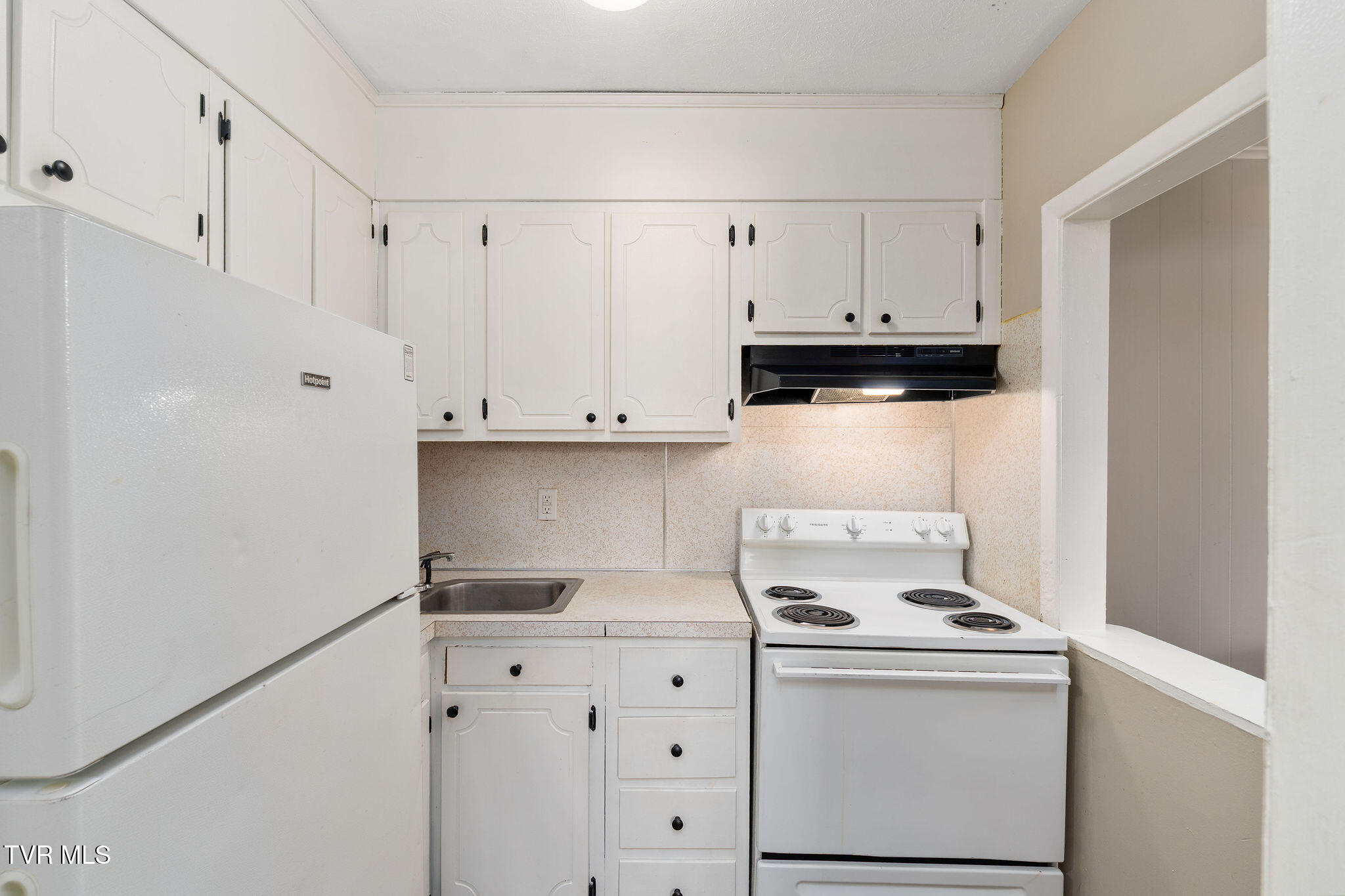 4033 Harbor Chapel Road, Unit 1 Kingsport, TN 37664 - Photo 29 of 46 DSC09861