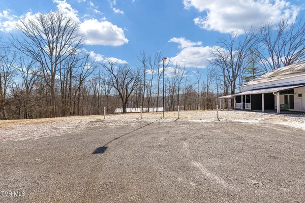 $630,000 | 4033 Harbor Chapel Road, Unit 1, Kingsport, TN 37664