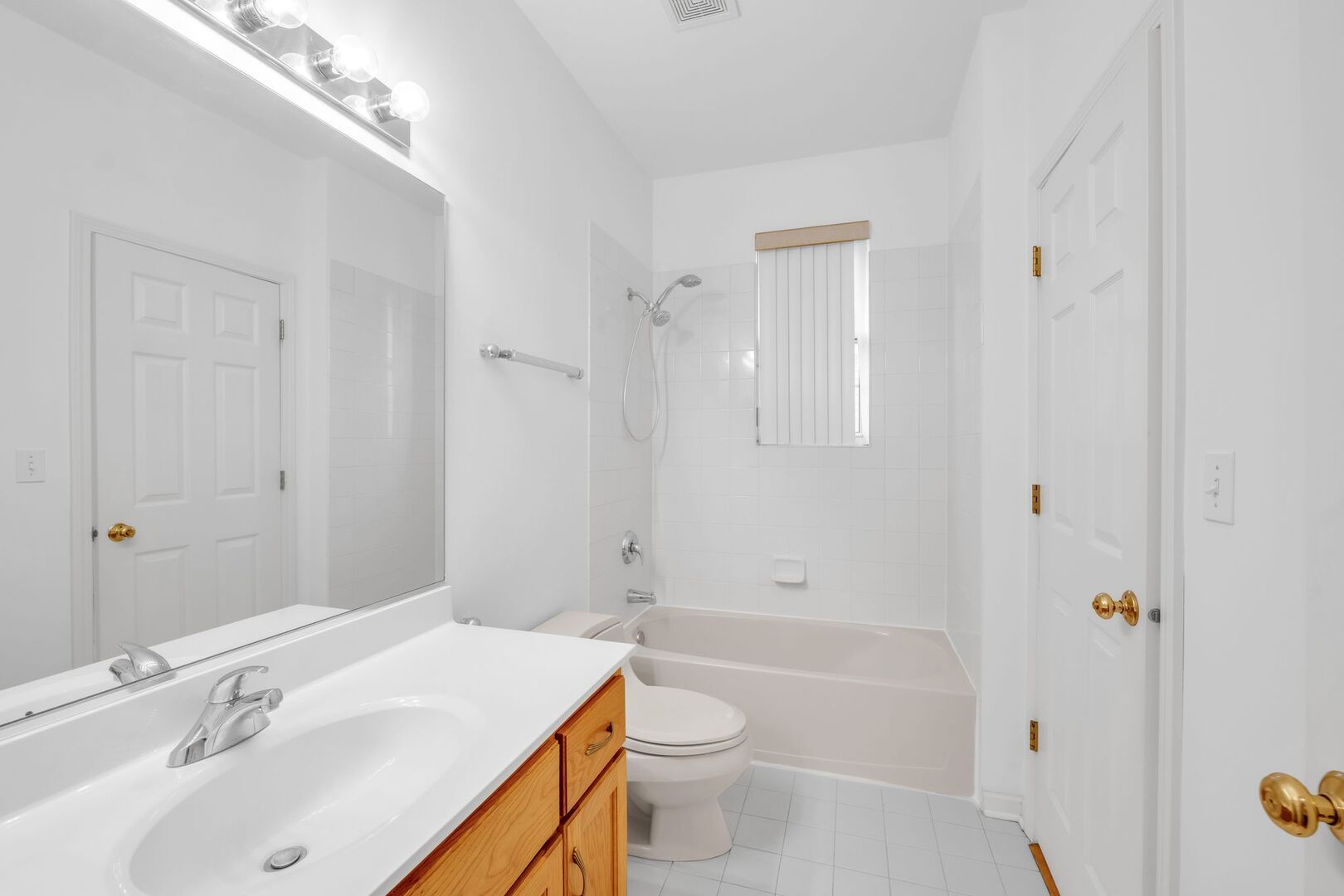 523 West Ruhl Road Palatine, IL 60074 - Photo 26 of 65