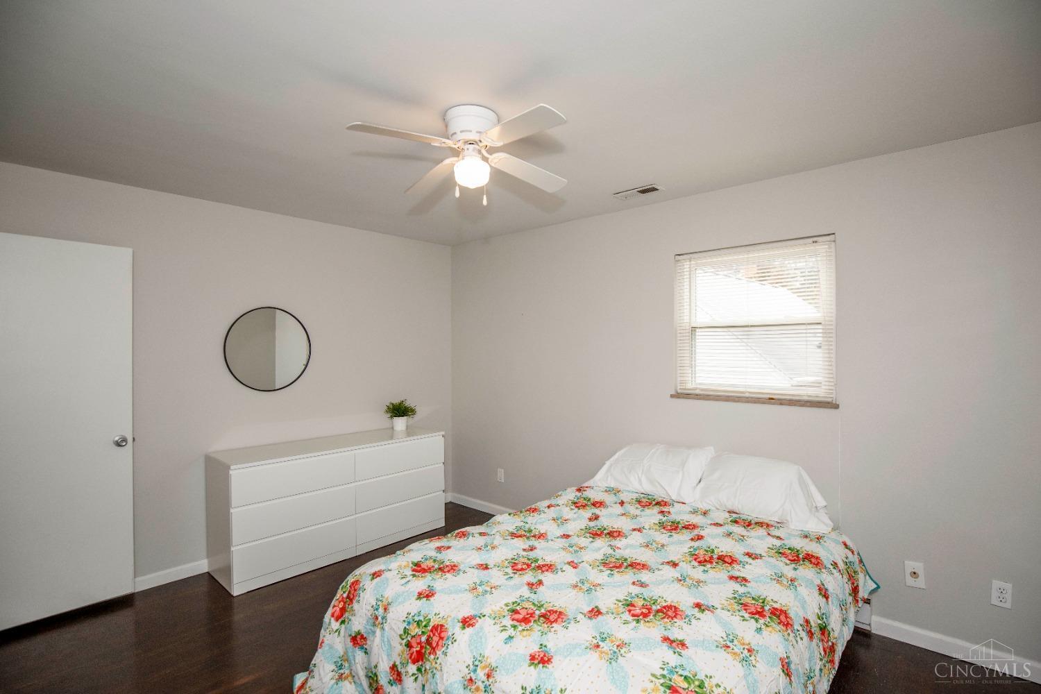 5579 Dry Ridge Road Cincinnati, OH 45252 - Photo 17 of 33 Gallery Image 17