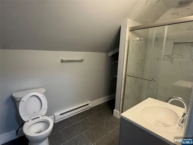 $2,500 | 327 North Maple Avenue, Unit 3, East Orange, NJ 07017