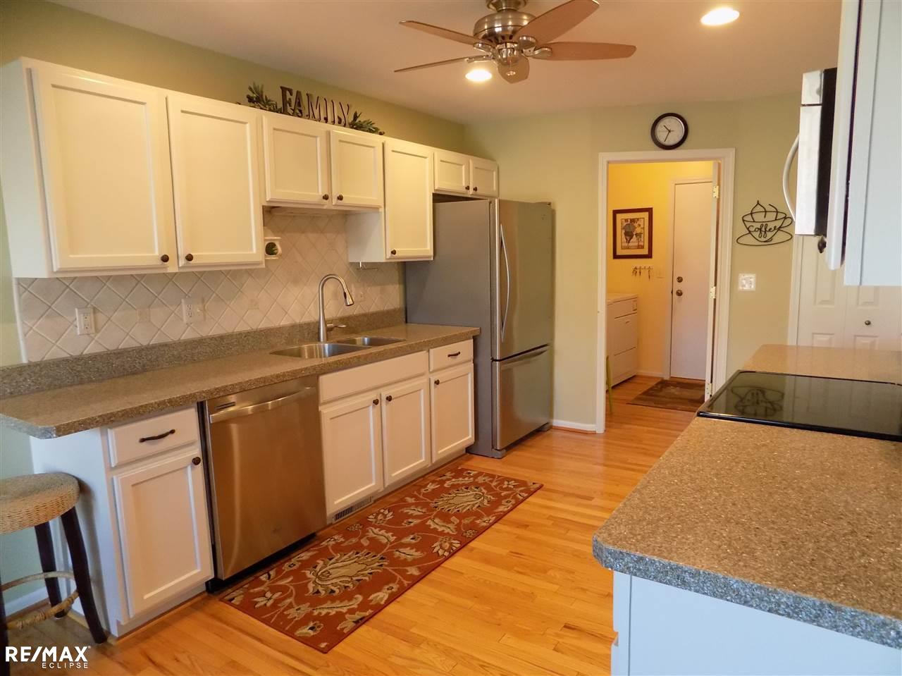 50823 Raintree Circle New Baltimore, MI 48047 - Photo 7 of 25 31344084-6.JPG