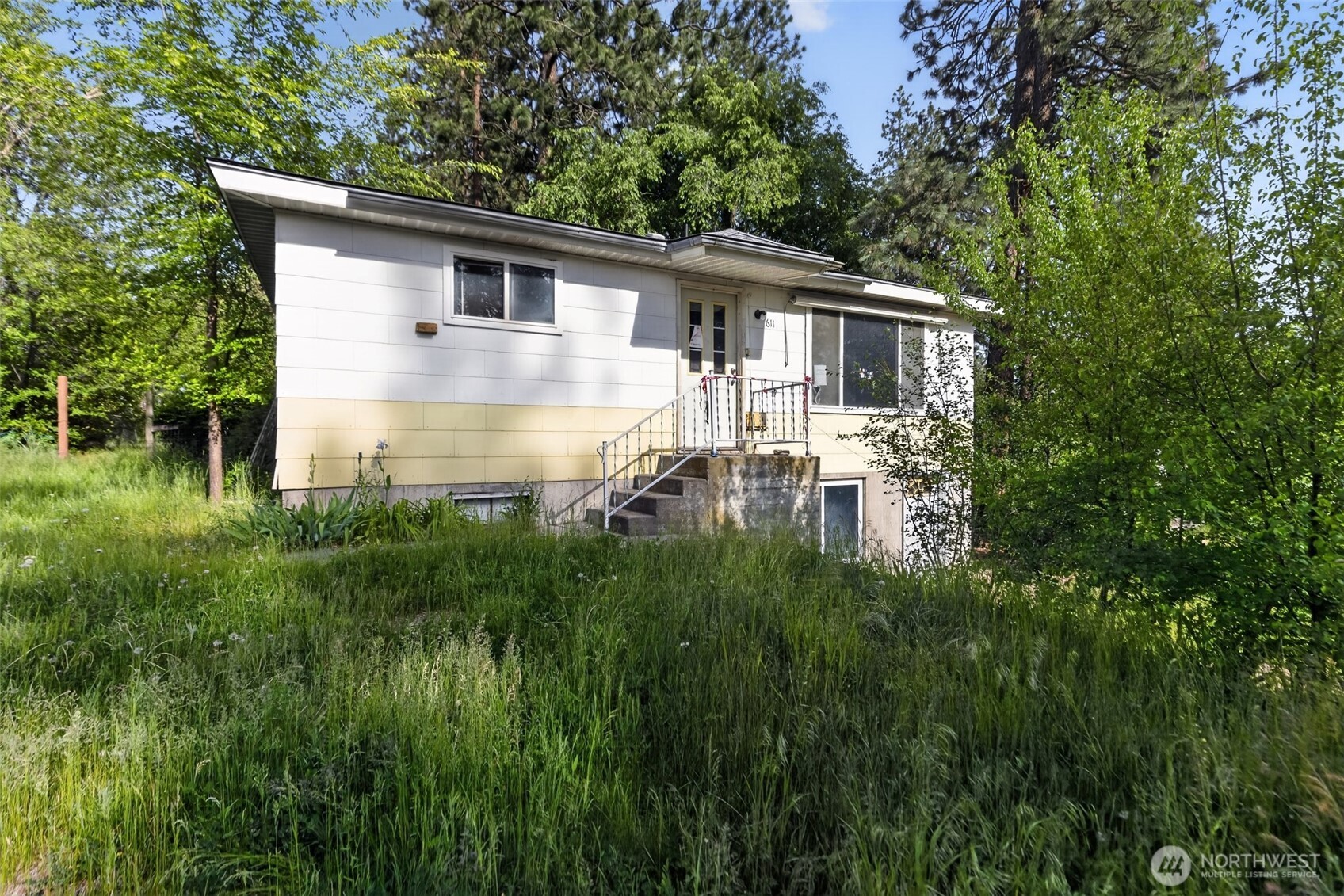 611 South Farr Road Spokane, WA 99206 - Photo 16 of 17