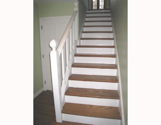 247 Cascade Road Forest Hills, PA 15221 - Photo 3 of 18 Other. stairs