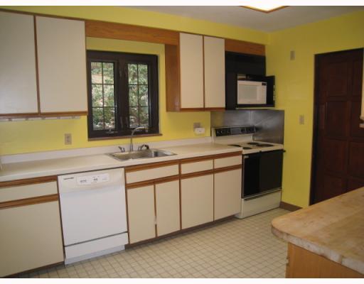 247 Cascade Road Forest Hills, PA 15221 - Photo 8 of 18 Kitchen.