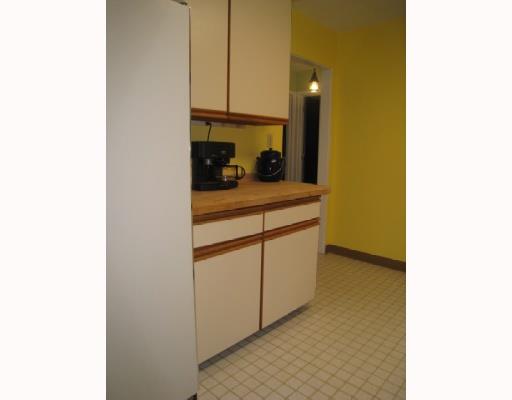 247 Cascade Road Forest Hills, PA 15221 - Photo 10 of 18 Kitchen.