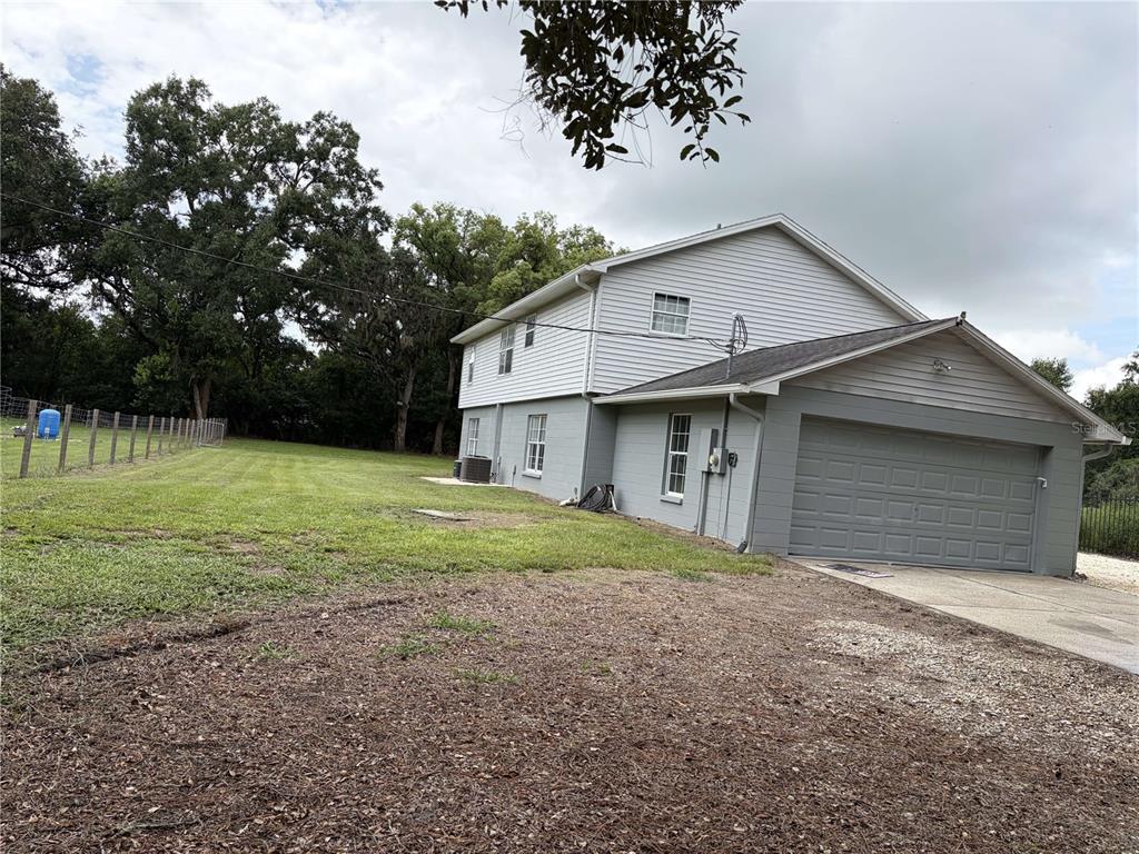 4706 Coats Road Zephyrhills, FL 33541 - Photo 6 of 50 Gallery Image 6