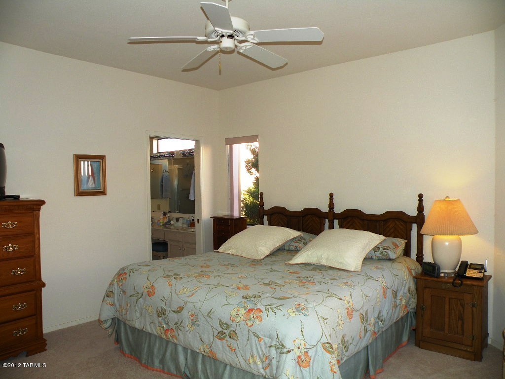 4895 South View Ridge Drive Green Valley, AZ 85622 - Photo 12 of 23