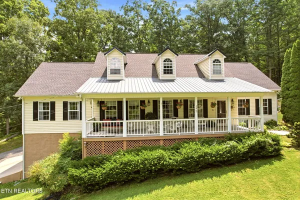 $580,000 | 245 Rocky Top Road, Luttrell, TN 37779