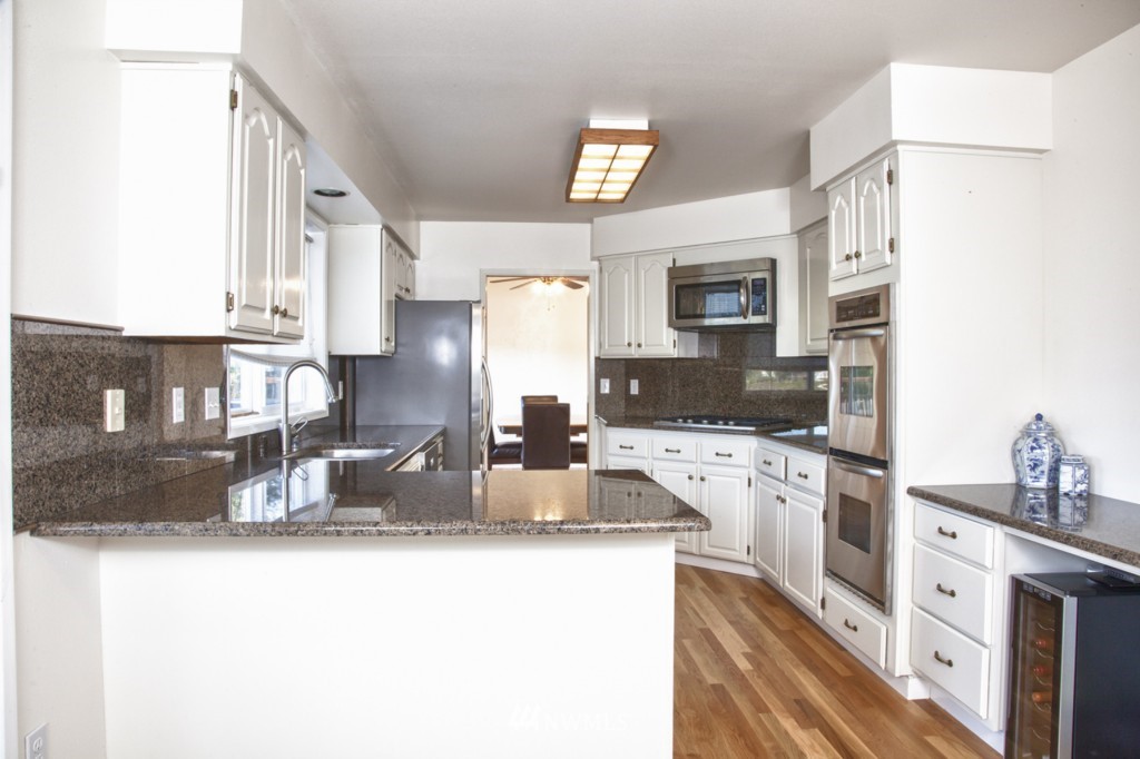 631 South Point Road Port Ludlow, WA 98365 - Photo 3 of 20 Gallery Image 3