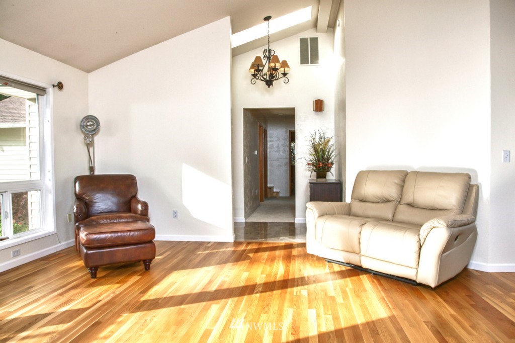 631 South Point Road Port Ludlow, WA 98365 - Photo 8 of 20 Gallery Image 8