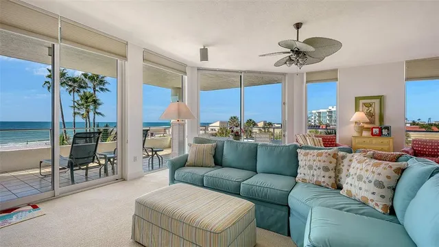 $3,250,000 | 4561 Gulf Of Mexico Drive, Unit 202, Longboat Key, FL 34228