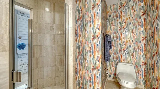 $3,250,000 | 4561 Gulf Of Mexico Drive, Unit 202, Longboat Key, FL 34228